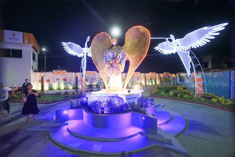 Vice-prefeito inaugura praça Anjo da Esperança em homenagem às vítimas da Covid-19