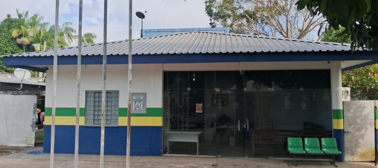 Homem é preso após tentar matar a própria irmã com pedaço de madeira no AM