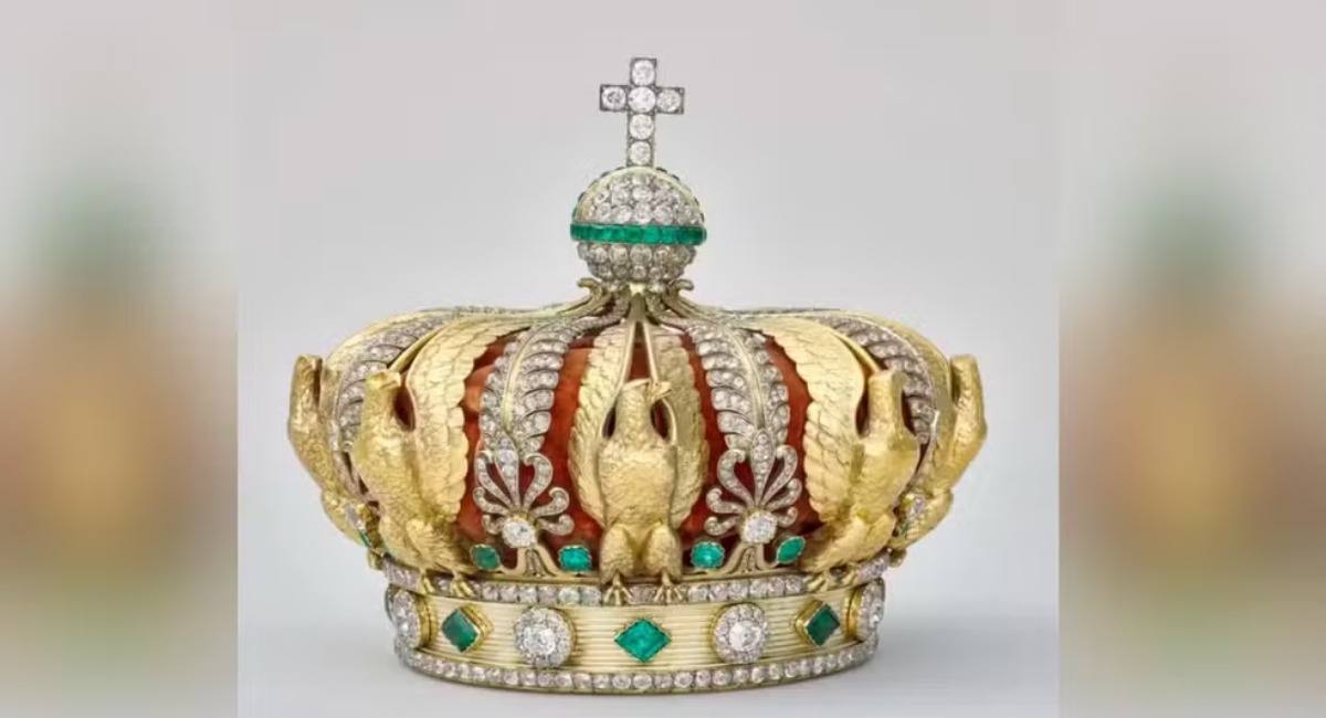 França prende mais quatro ligados ao assalto relâmpago no Museu do Louvre