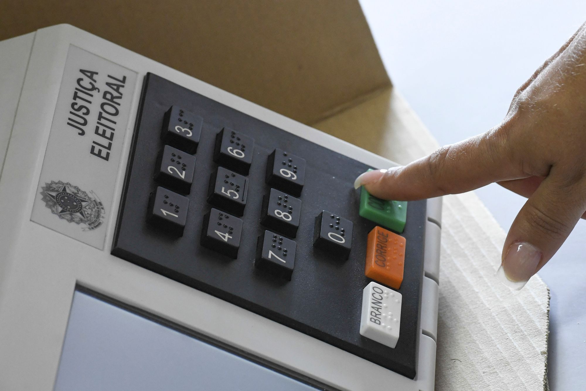 TSE inicia teste público das urnas e abre fase decisiva da preparação para as eleições de 2026