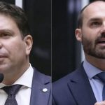 Hugo Motta declara perda de mandato de Eduardo Bolsonaro e Ramagem