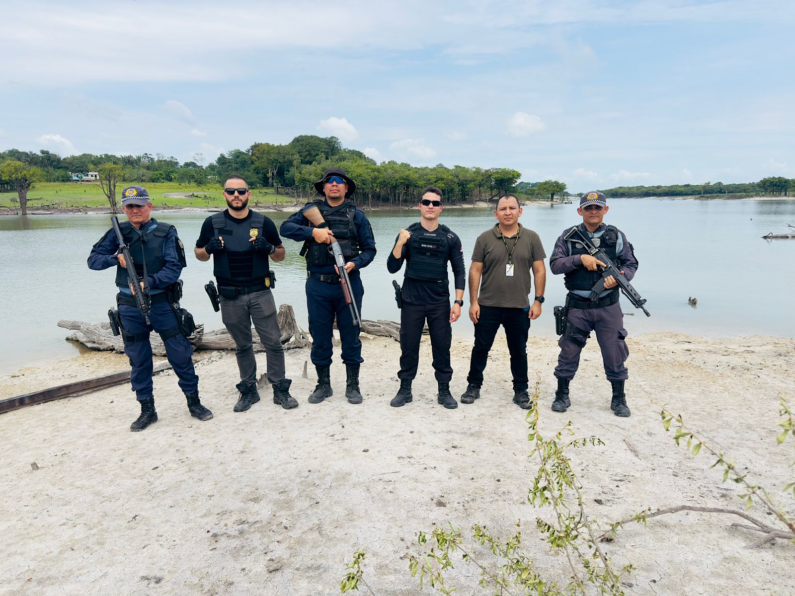 Operação prende dois homens por estupros de filha e enteada no AM
