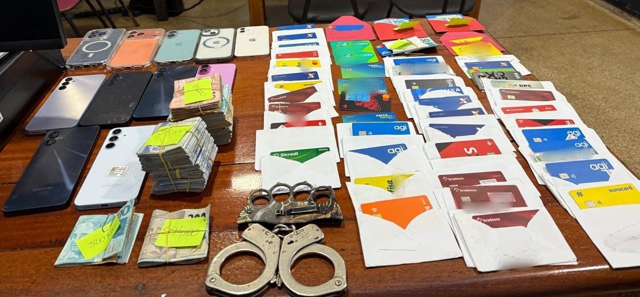 Agiota é preso com 47 cartões bancários e mais de R$ 17 mil em Itacoatiara