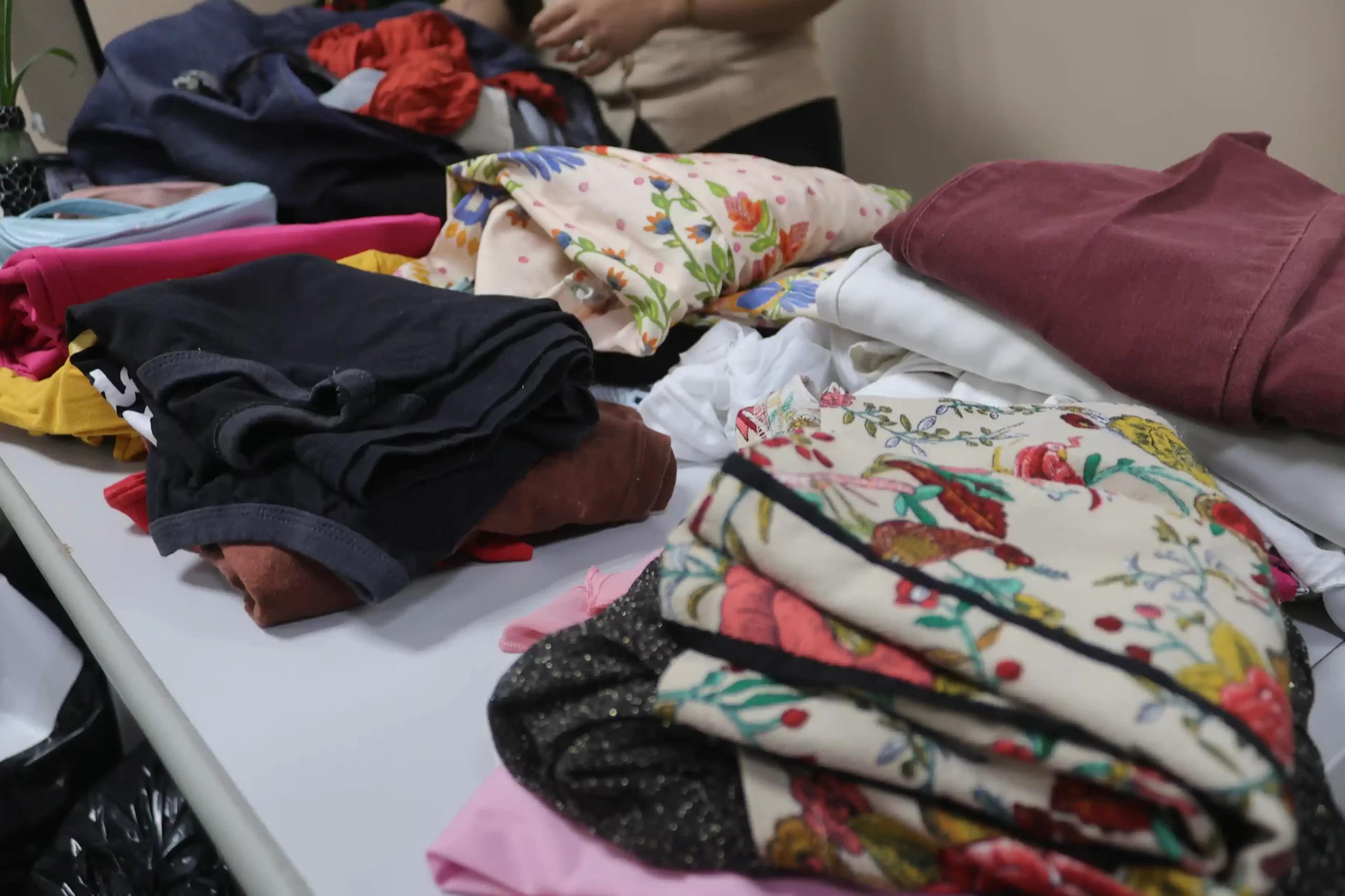 Campanha arrecada roupas para pessoas em situação de rua em Manaus