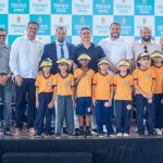 David Almeida entrega escola-modelo e anuncia maior pacote de valorização