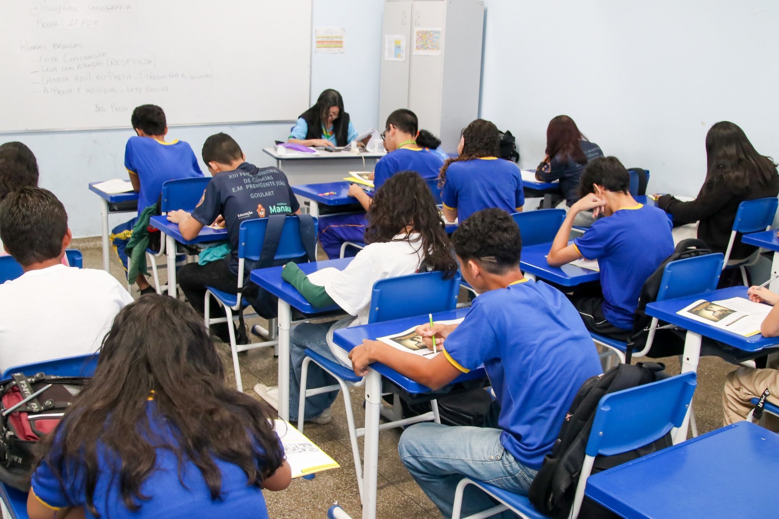 Manaus inicia período de rematrícula na rede municipal de ensino