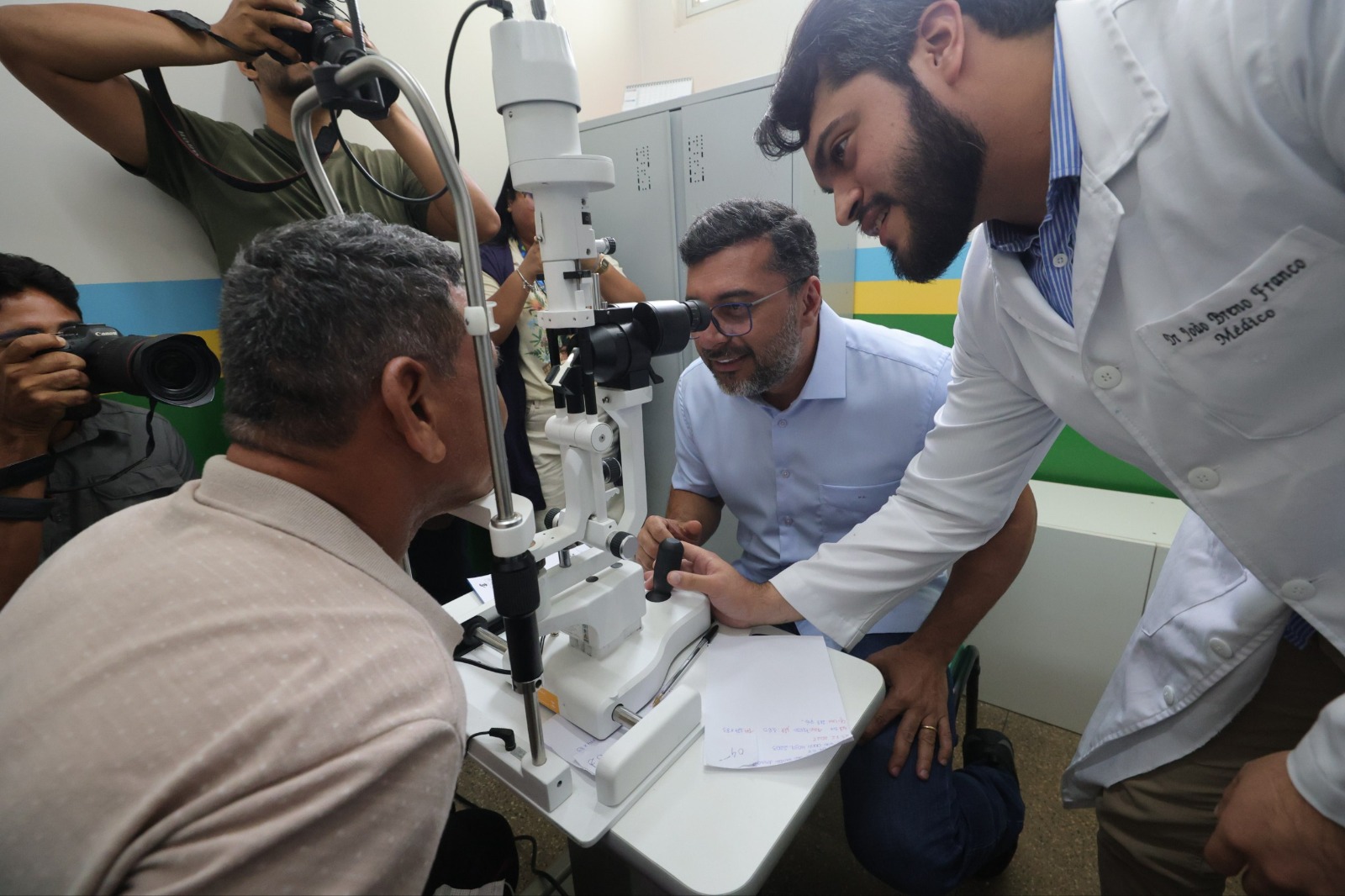 Wilson Lima acompanha mutirão de cirurgias de catarata em Iranduba