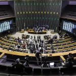 Congresso mantém R$ 1 bilhão em emendas sem transparência