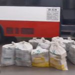 PM encontra micro-ônibus com duas toneladas de drogas no AM