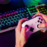 Brasileiros fazem dívidas por compras de produtos geek, diz pesquisa