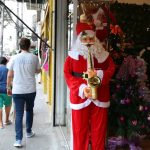 Saúde mental de trabalhadores é prioridade no fim de ano do comércio