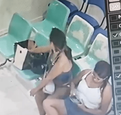 Câmera flagra mulher furtando celular em posto de saúde no AM