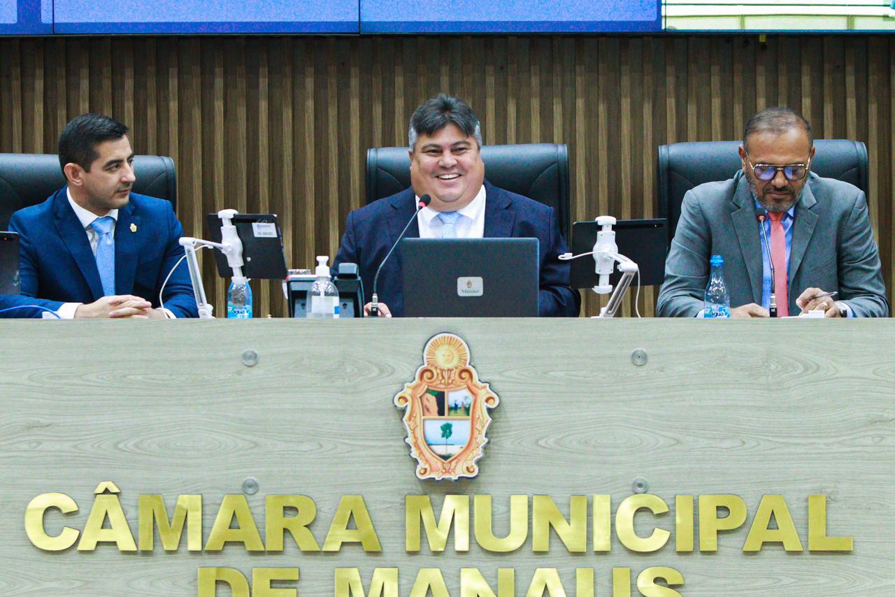 David Reis divulga calendário de pagamentos de fim de ano aos servidores da CMM