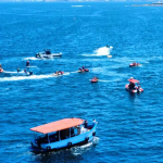 Ultraleve cai no mar em Copacabana e buscas seguem sem informações de feridos