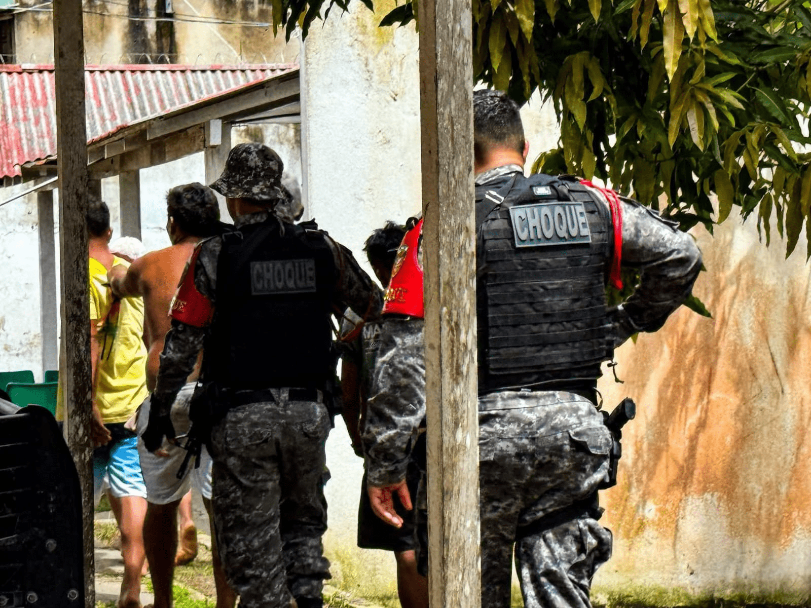 SSP-AM envia tropa especializada a Maués para capturar fugitivos de presídio