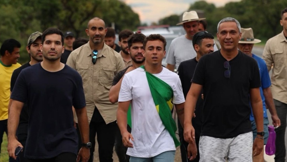 Caminhada Nikolas Ferreira-capa