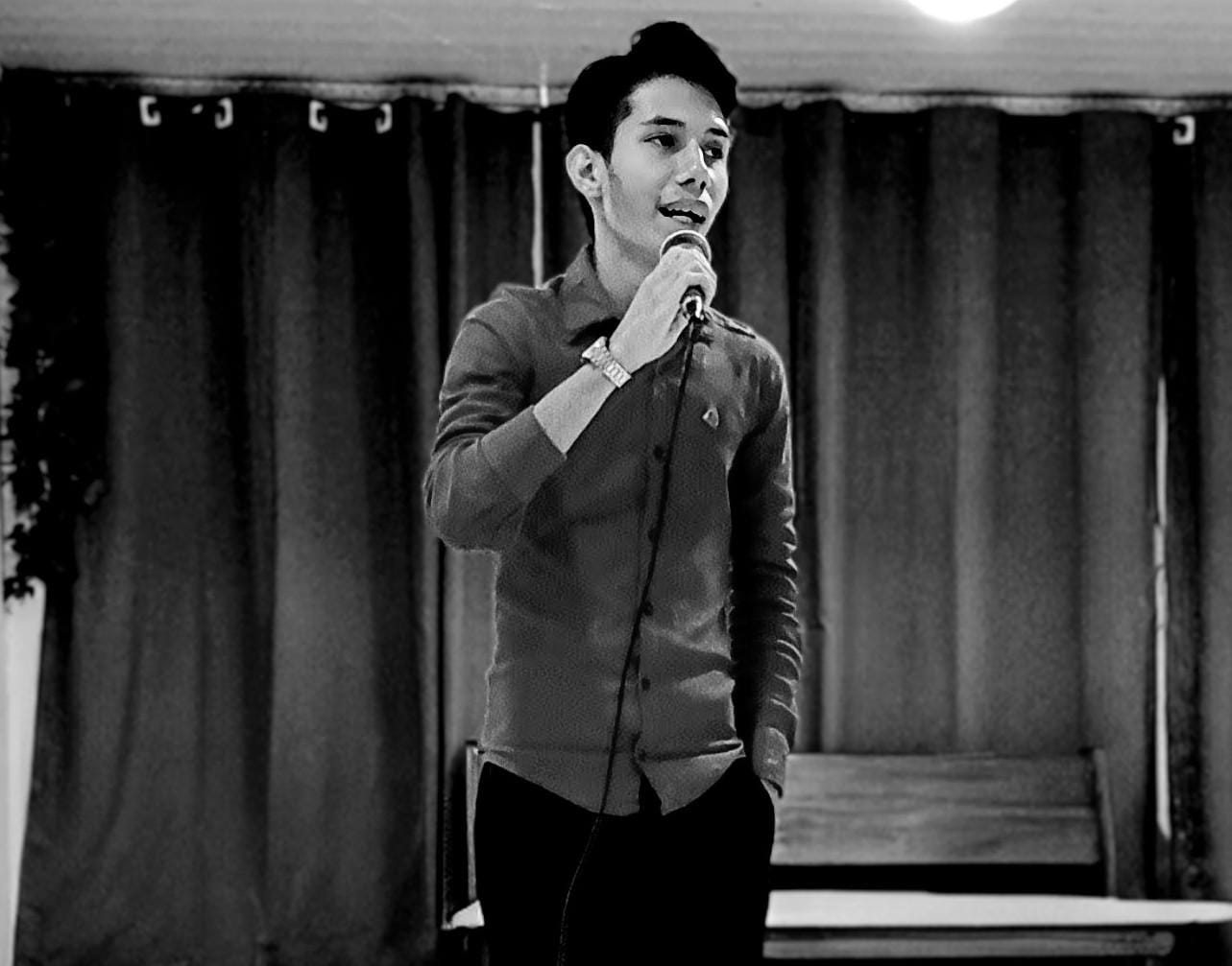 Iniciativas voltadas ao empreendedorismo juvenil surgem a partir da experiência de autor brasileiro que começou cedo no mercado