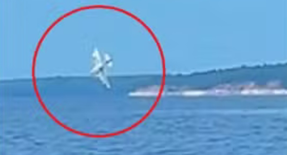 Vídeo mostra avião fazendo manobras rasantes antes de cair no Rio Negro