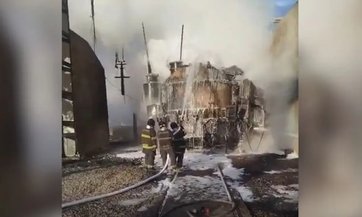 Incêndio atinge subestação de energia em Embu-Guaçu