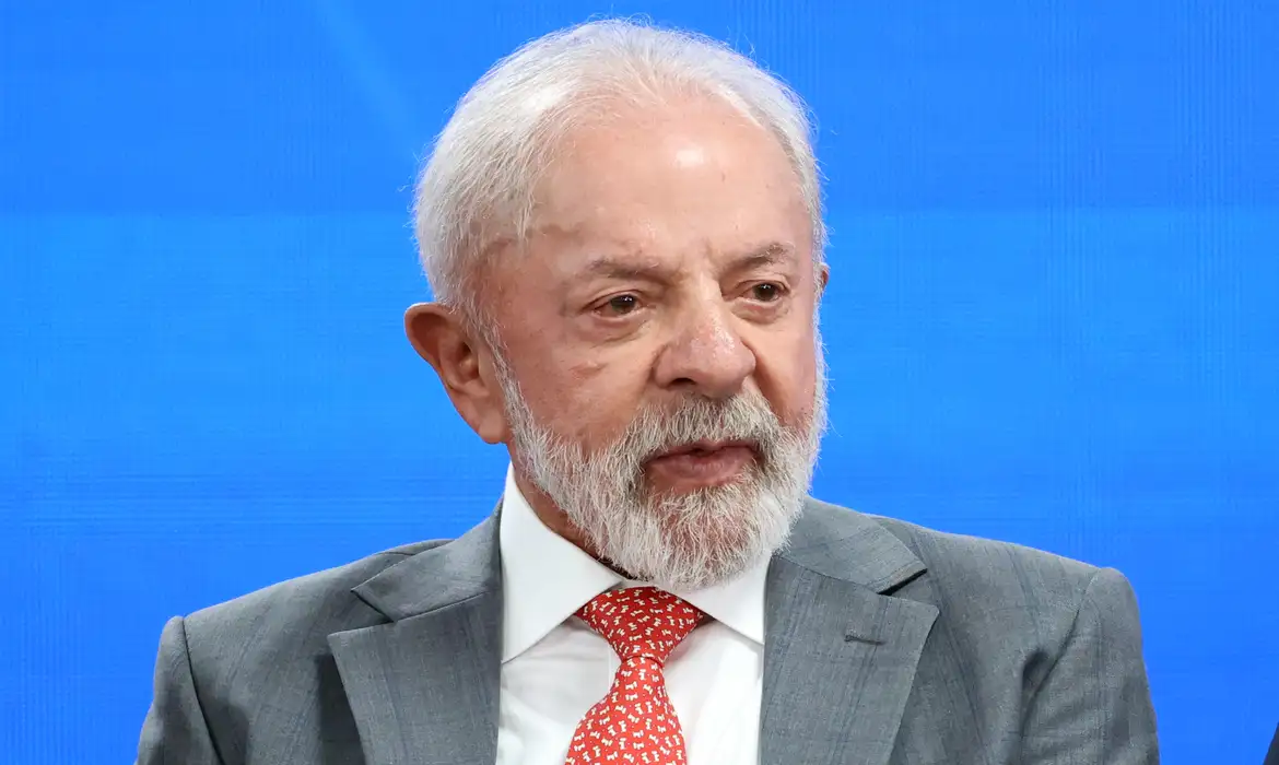 Lula reúne governo, STF e órgãos para debater combate ao crime organizado Lula reúne governo, STF e órgãos para debater combate ao crime organizado