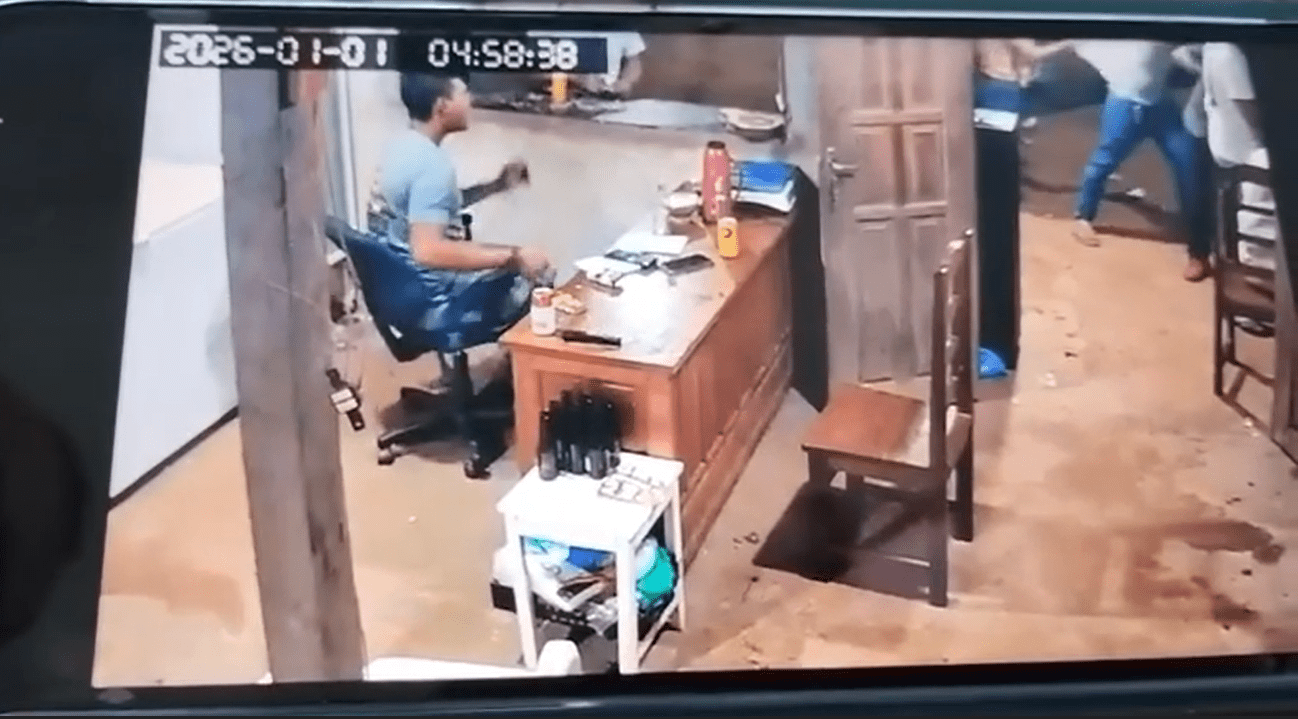 Homem é morto a facadas em bar após discussão com suspeito no AM