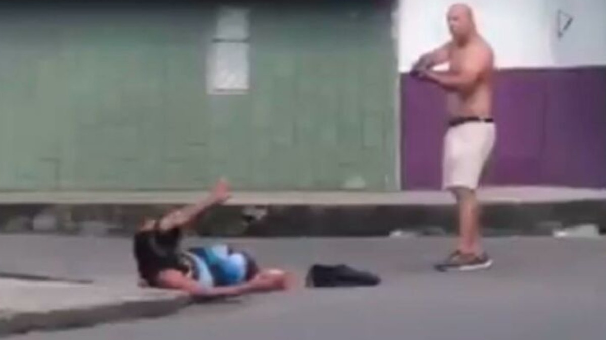 Vídeo mostra homem levando um tiro no Conjunto Manoa, em Manaus
