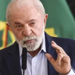 Governo Lula deve oficializar reajuste de R$ 18 no piso dos professores em 2026