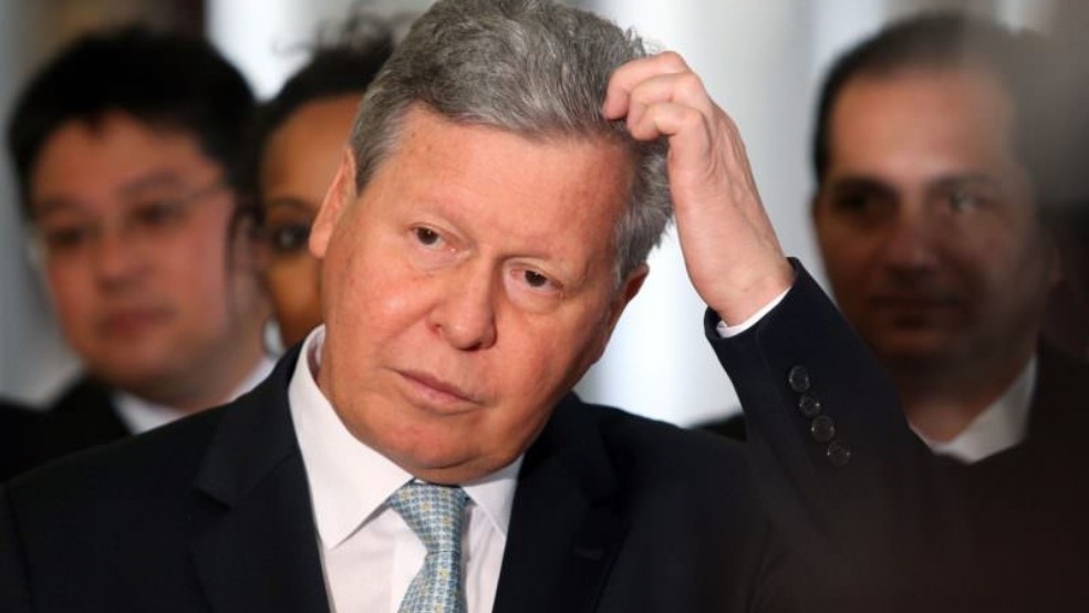 Arthur Neto internado crise neurológica-capa