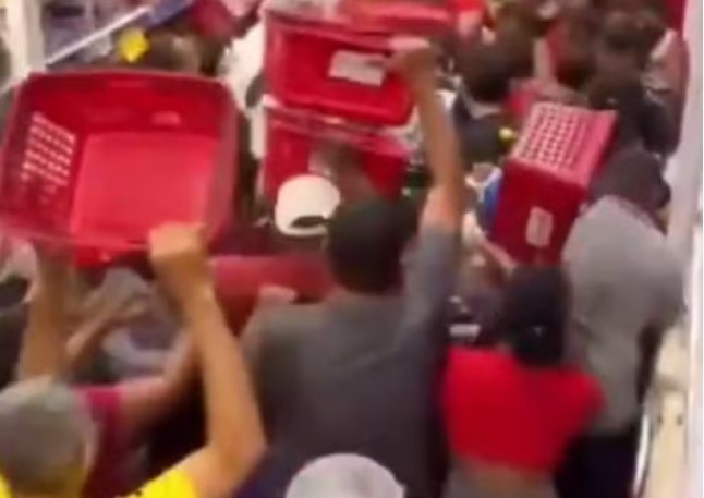 Macarrão instantâneo é vendido a R$ 0,01 e causa confusão em supermercado 