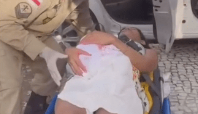 Bebê nasce dentro de carro de aplicativo durante corrida em Manaus