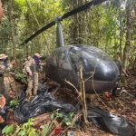 PF destrói laboratórios de cocaína e apreende helicóptero usado por nacrotraficantes em Tabatinga