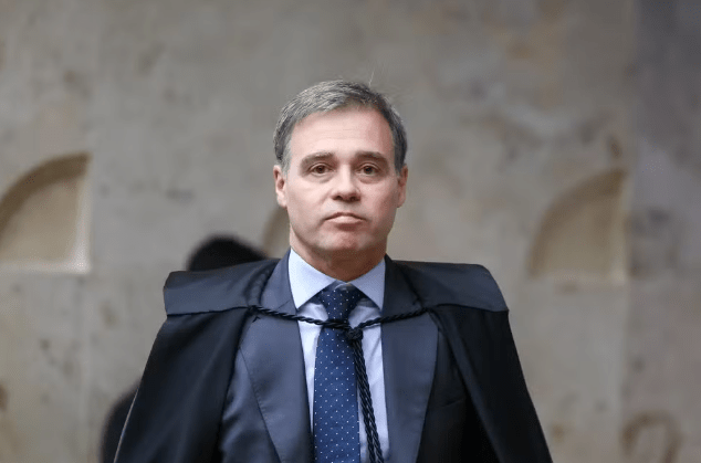 André Mendonça volta a se reunir com a PF para definir próximos passos do Caso Master