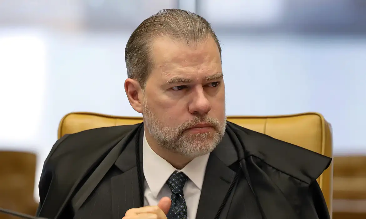 PF pede suspeição de Toffoli no inquérito do Banco Master após citação em celular de Vorcaro