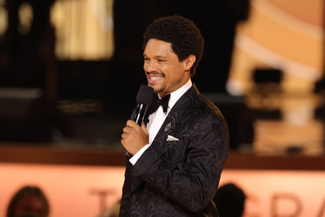 Grammy 2026 é marcado por críticas a Donald Trump