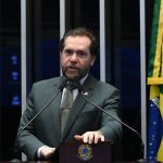 Plínio Valério volta a defender mandatos para ministros do STF