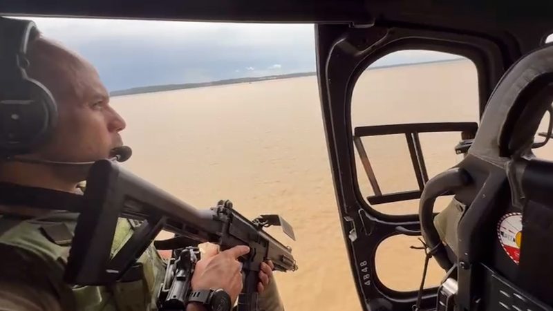 Buscas por vítimas de naufrágio no Encontro das Águas já ultrapassam 10 quilômetros percorridos