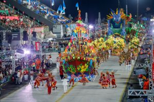 Reino Unido assume 3º lugar após desempate e muda classificação do Carnaval de Manaus