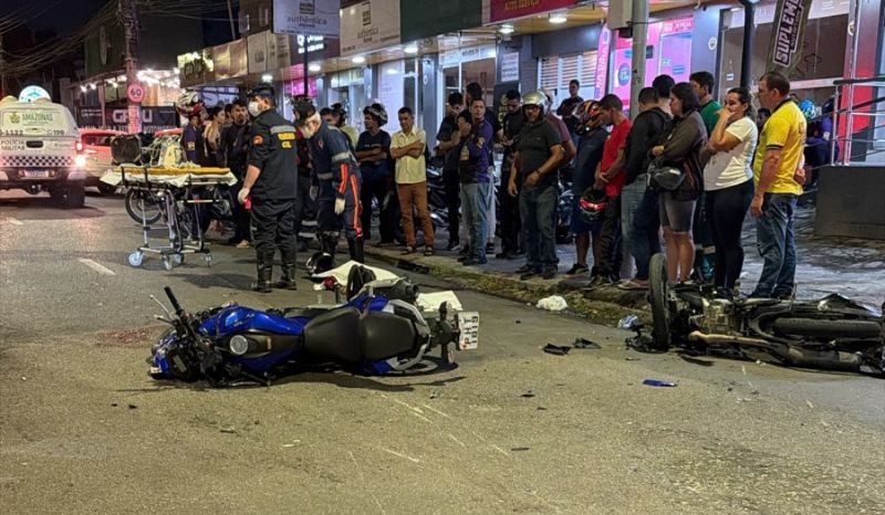 Entregador morre em batida de motos na zona Norte de Manaus