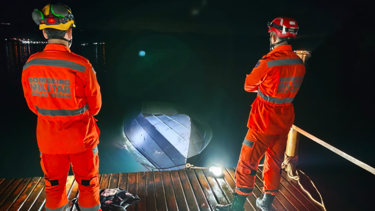 Seis pessoas morrem em acidente de lancha na divisa entre SP e MG