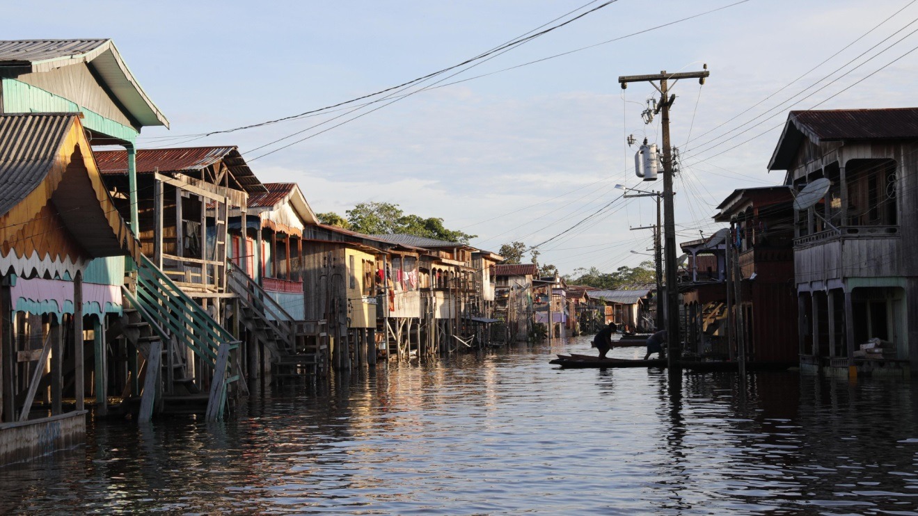 Cheia de rios amazônicos deixa 35 cidades em alerta