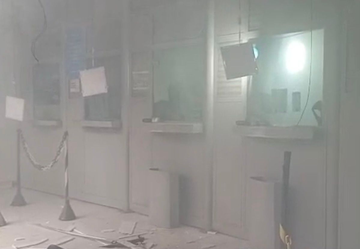 VÍDEO: Criminosos explodem lotérica durante assalto em Manaus