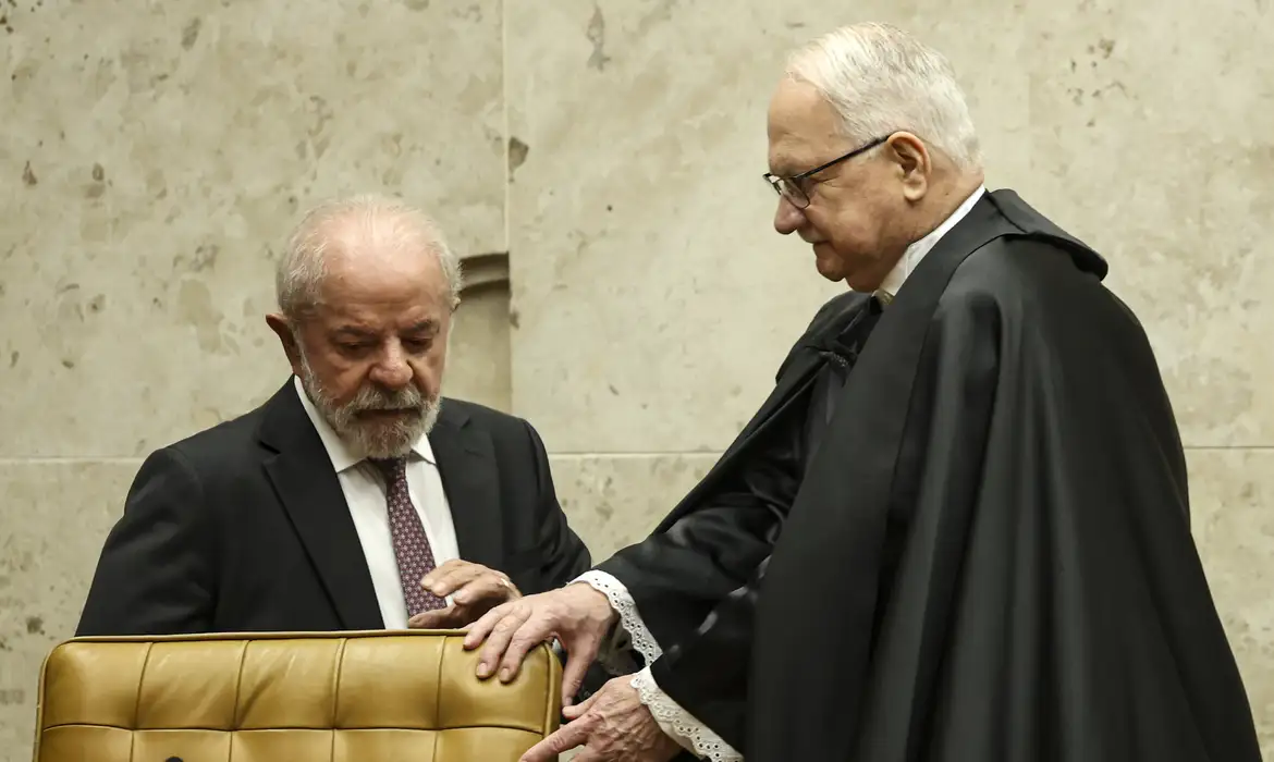 ‘Brasil é maior que golpistas’, diz Lula na abertura do ano Judiciário