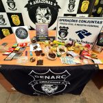 Operação fecha tabacarias e prende dois por tráfico de drogas em Manaus