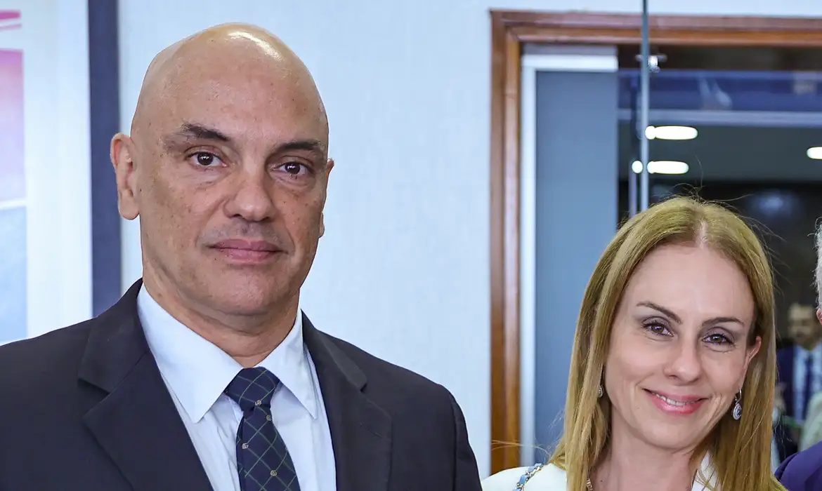 Escritório de esposa de Moraes detalha atuação para Banco Master