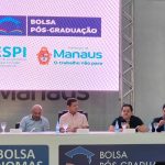 Manaus lança editais com 68 mil bolsas para idiomas e pós-graduação