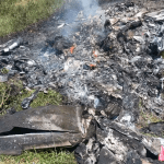 Dois homens morrem em queda de avião no Rio de Janeiro