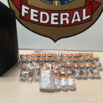 Passageira é presa pela PF com 45 ampolas de Mounjaro em aeroporto de Manaus