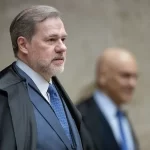 Relator da CPMI pede que Toffoli e esposa de Moraes sejam investigados