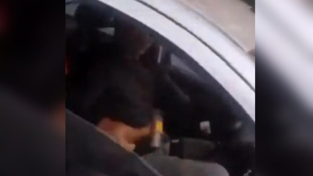 Motorista é demitido após impedir passagem de ambulância e ameaçar socorrista em Manaus