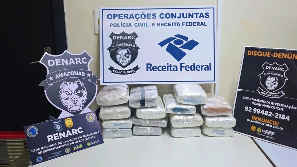 Cão farejador encontra maconha em bagagem de passageiro no Centro de Manaus